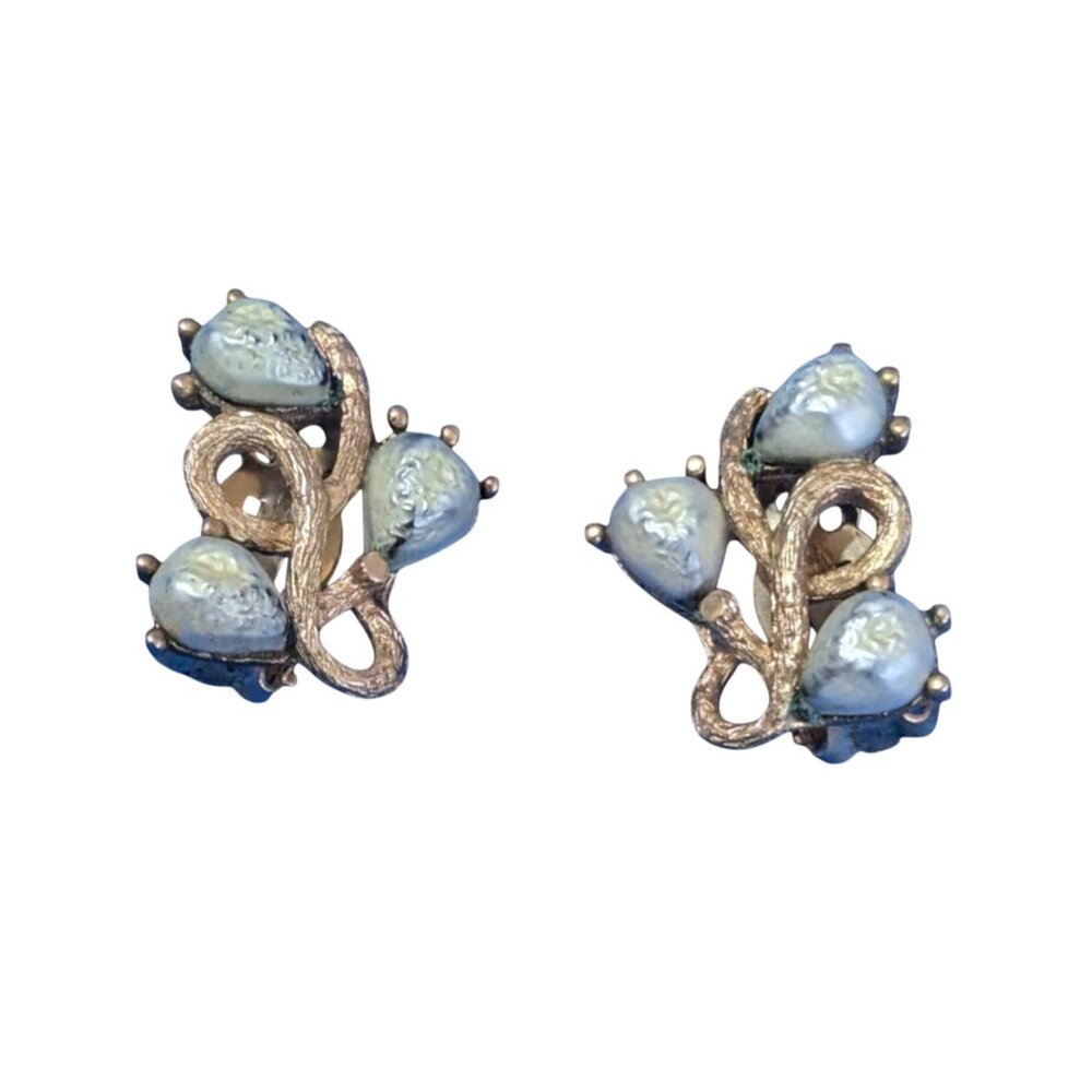 Vintage Lisner Clip-On Earrings With Faux Pearl Teardrops‎ & Gold-Tone Metal